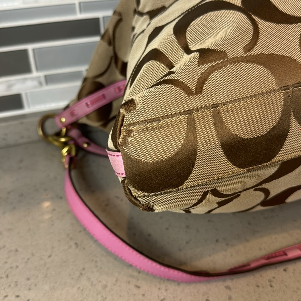 COACH - 2009 Crossbody/Shoulder Bag - Picture 7 of 13